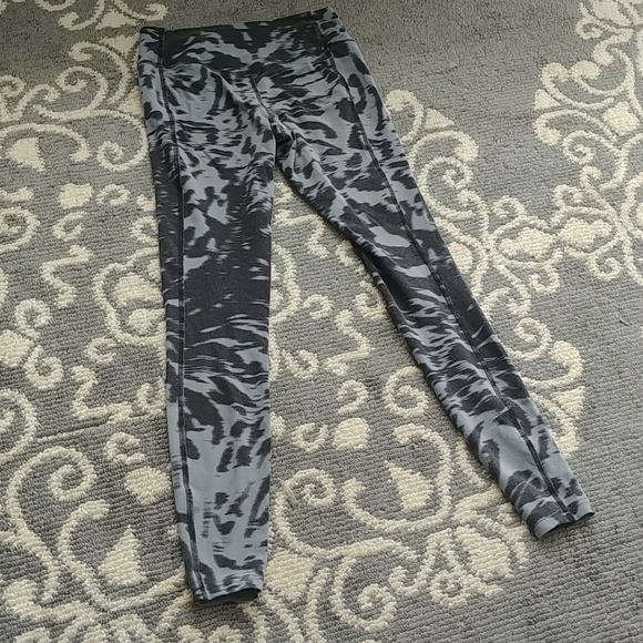 🤸NIKE DRY FIT LEGGINGS/Free Top - Picture 4 of 12